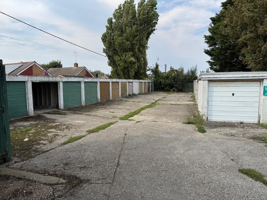 Lot: 9 - 23 LOCK-UP GARAGES WITH FORECOURT - General view of site